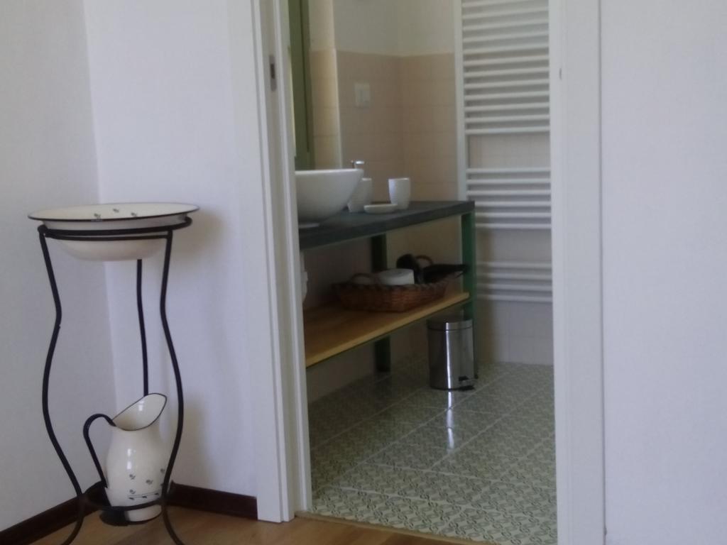 Appartamento La Camelia Ameno Kamer foto